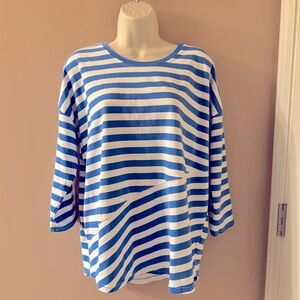 Vineyard Vines Pieced Striped Deluxe Tee Size Medium,Great Condition, 3/4 Sleeve